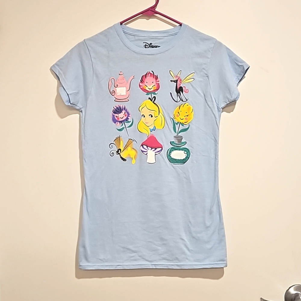 Disney Alice in Wonderland light blue tee cap sleeve Medium1951 movie graphic